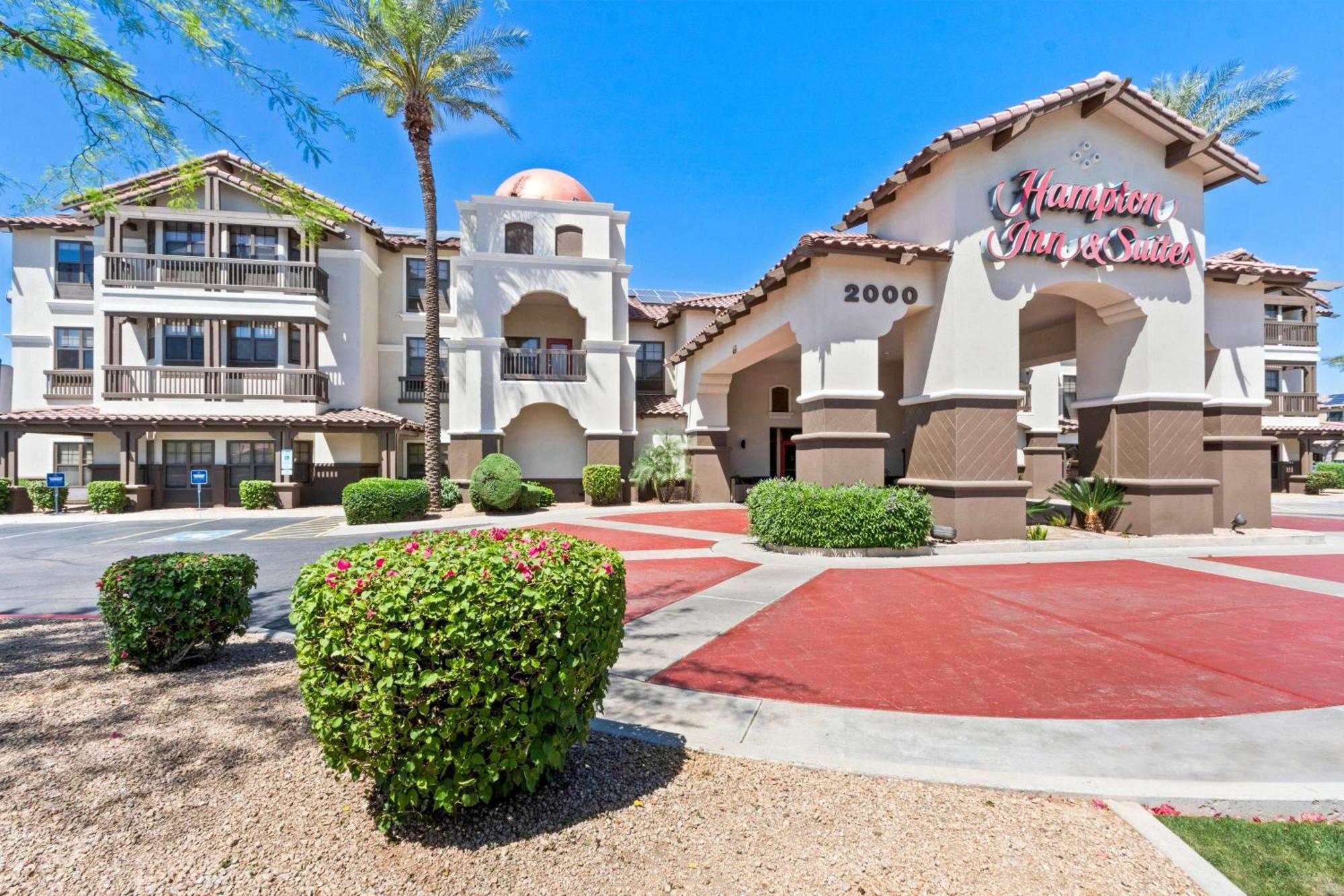 Hampton & Phoenix-goodyear Hotel