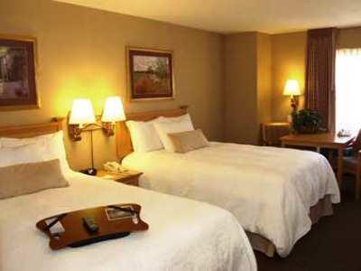Hampton & Phoenix-goodyear Hotel